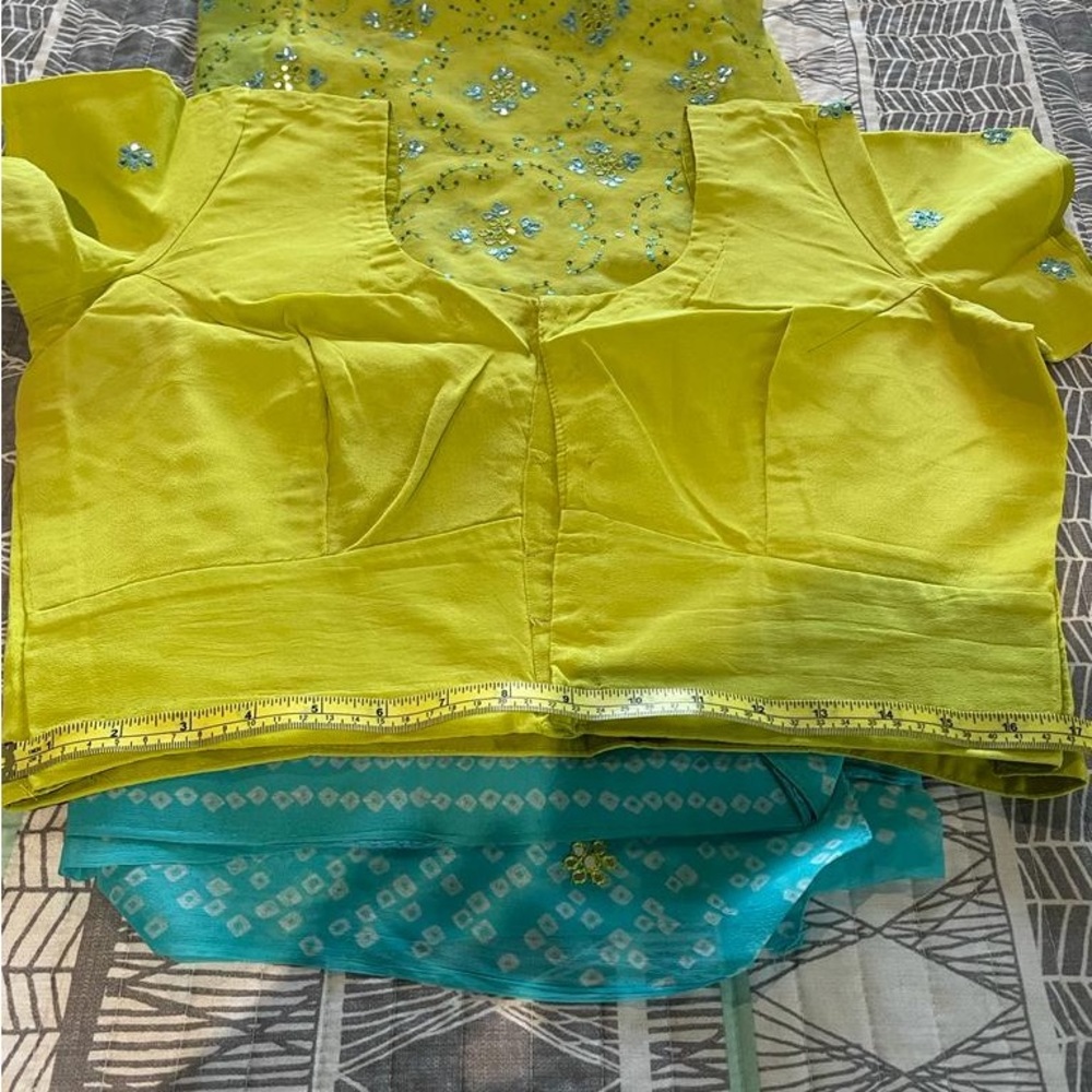 Indian sari - Picture 3 of 3